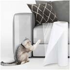 Ruban protège-meubles PVC transparent anti-griffes, rouleau déroulé devant un canapé