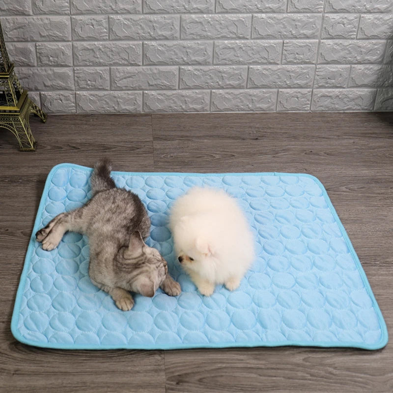Tapis Rafraîchissant pour Chat et Chien — Couverture Respirante Été, Toutes Tailles