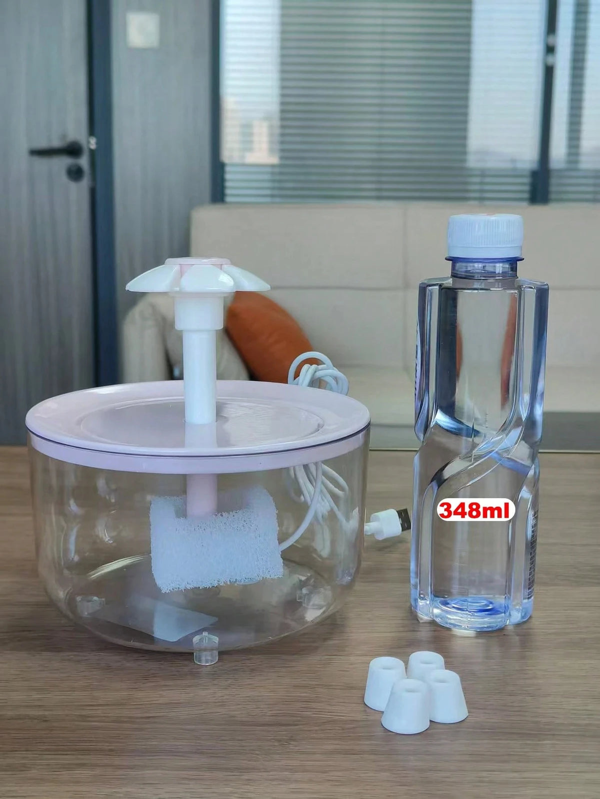 Fontaine à eau pour chat, bol rond violet, dôme blanc, base transparente et accessoires