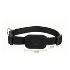 Collier GPS de suivi pour animal, sangle noire et boîtier compact, dimensions indiquées