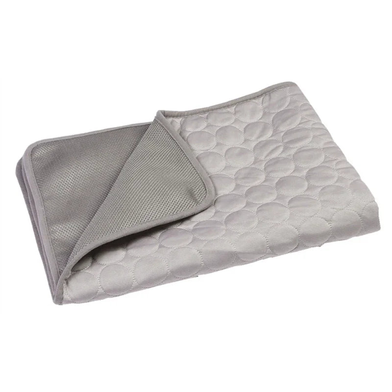 Tapis Rafraîchissant pour Chat et Chien — Couverture Respirante Été, Toutes Tailles