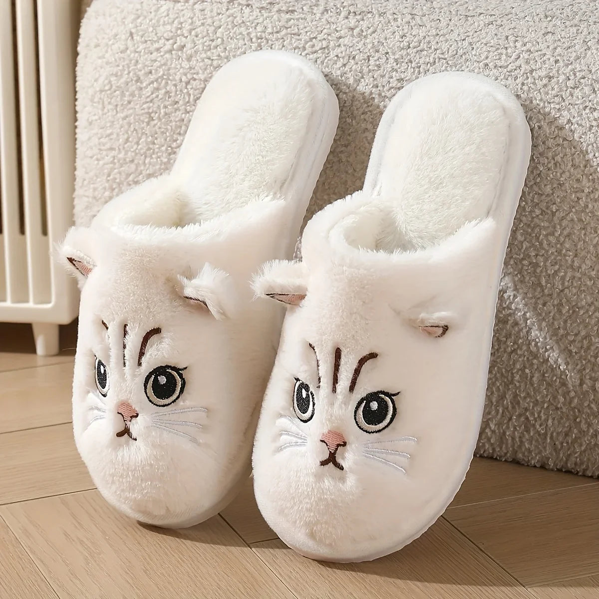 Chaussons Chat Peluche Femme - Pantoufles d'Hiver Chaudes Antidérapantes