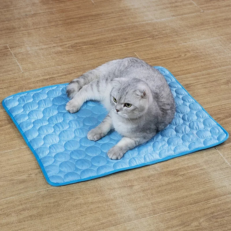 Tapis Rafraîchissant pour Chat et Chien — Couverture Respirante Été, Toutes Tailles