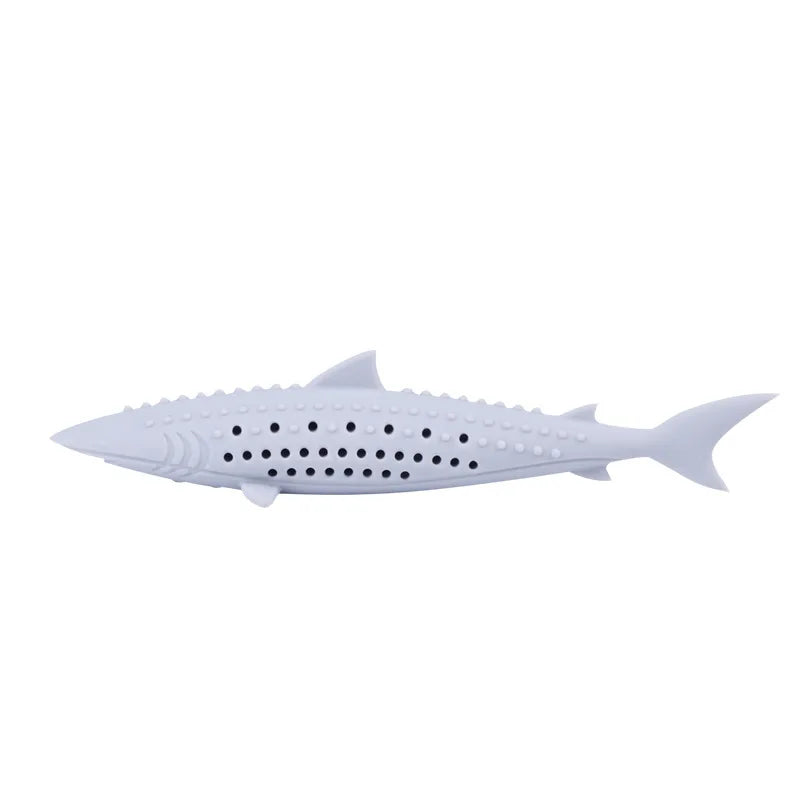 Jouet requin à mâcher pour chat bleu clair, motif de trous sur le dos